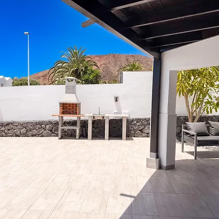 - Vista Oceana - Stunning 5 Bedroom Modern With Private Heated Pool And Ocean Views
